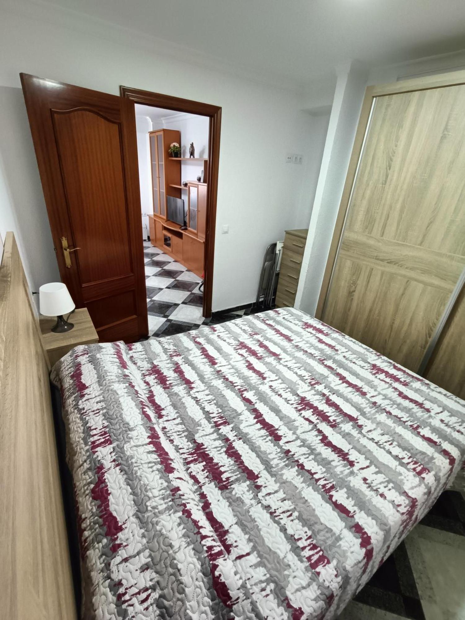 Piso Calidad Precio Junto A La Playa De La Victoria Apartment Кадис Екстериор снимка